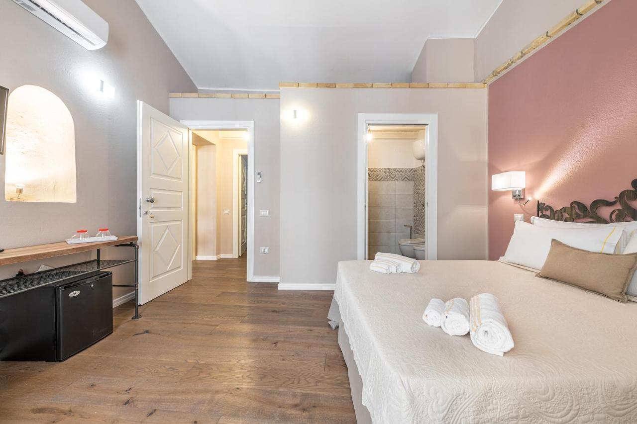 Promenade Boutique Rooms - City Centre Cagliari Exterior foto